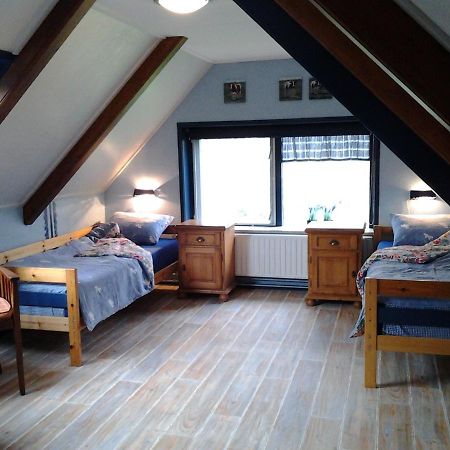 Bed & Breakfast “ Gastvrij Onthaal “ Een-West Ngoại thất bức ảnh