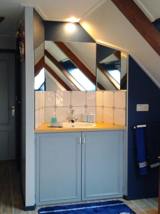 Bed & Breakfast “ Gastvrij Onthaal “ Een-West Ngoại thất bức ảnh
