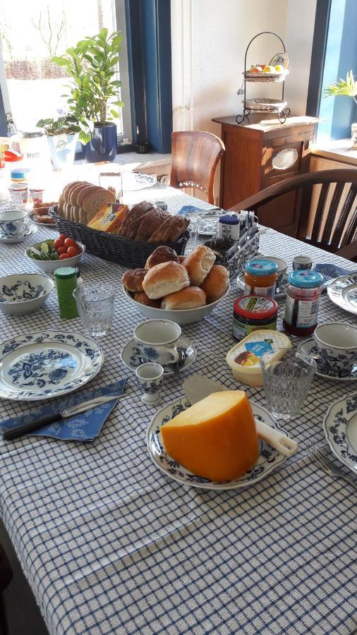 Bed & Breakfast “ Gastvrij Onthaal “ Een-West Ngoại thất bức ảnh